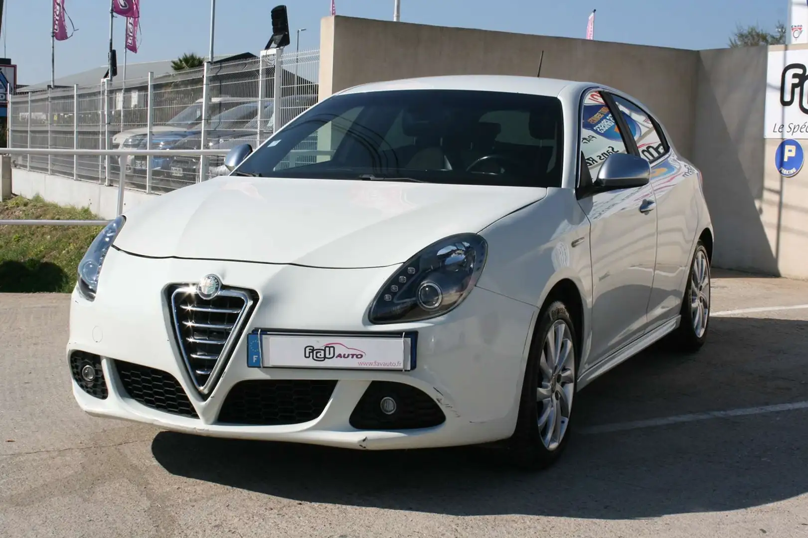 Alfa Romeo Giulietta 2.0 JTDM140 DISTINCTIVE STOP\u0026START Blanc - 1