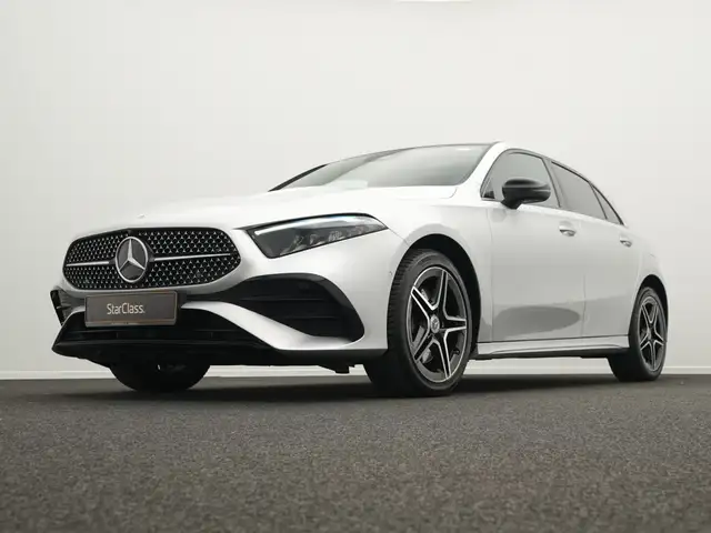 Mercedes-Benz 250 view 10