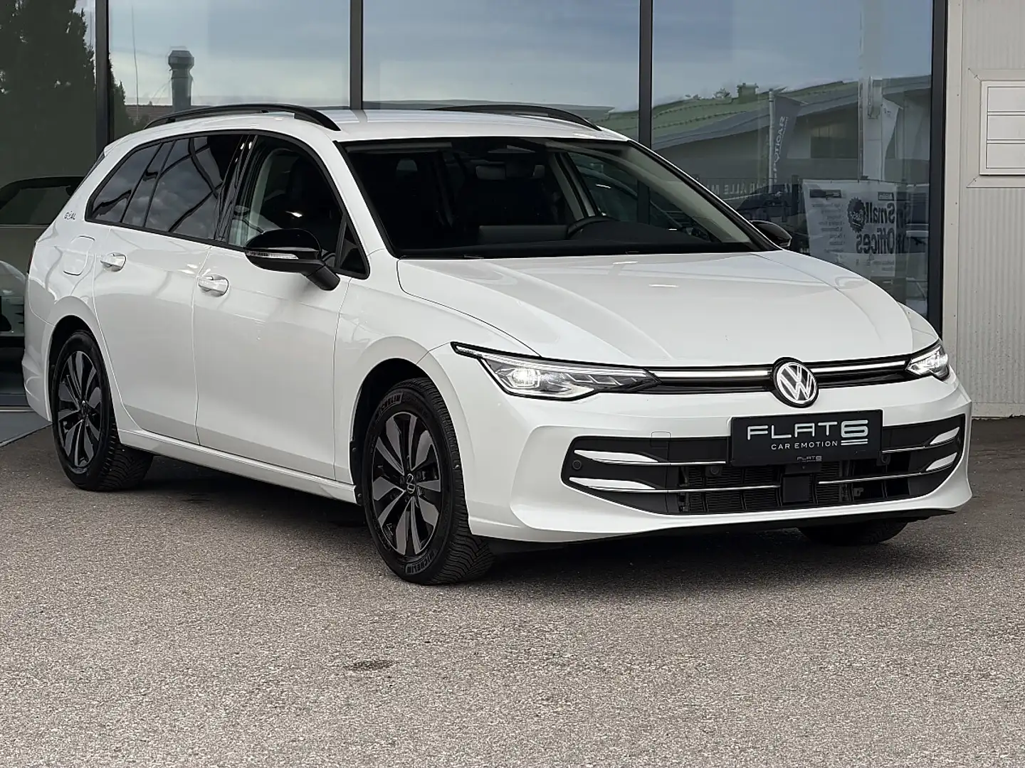 Volkswagen Golf VIII Life Goal 2.0 TDI DSG AHK,IQ-Light Weiß - 2