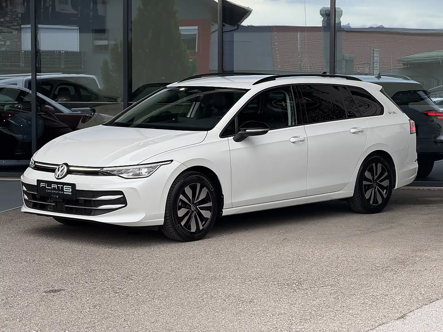 Volkswagen Golf VIII Life Goal 2.0 TDI DSG AHK,IQ-Light Weiß - 1
