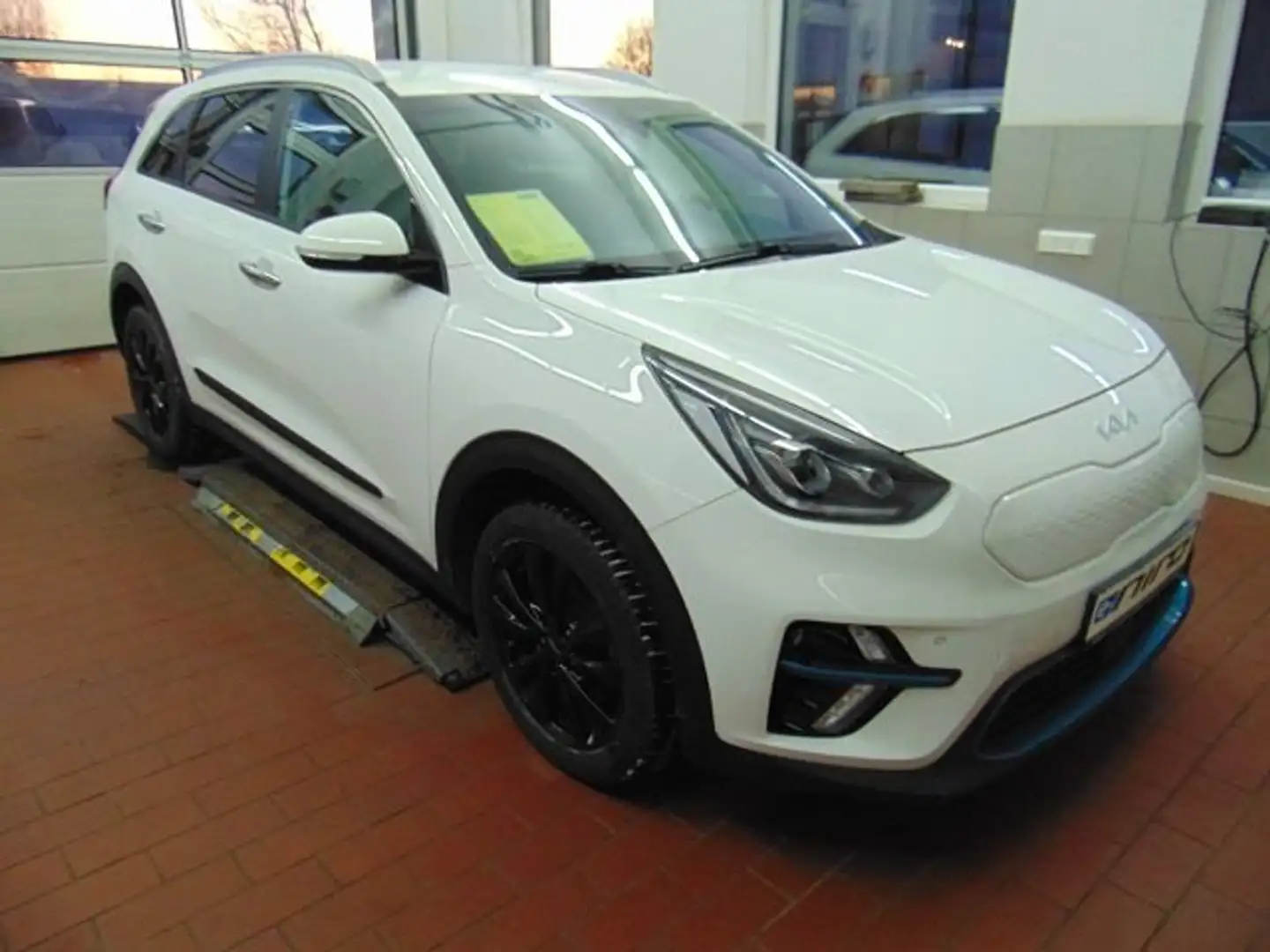 Kia Niro e-Niro Spirit Weiß - 2