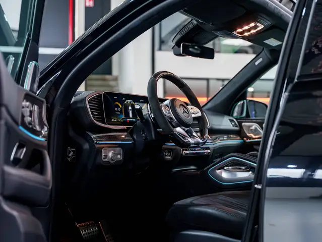 Mercedes-Benz GLS view 12