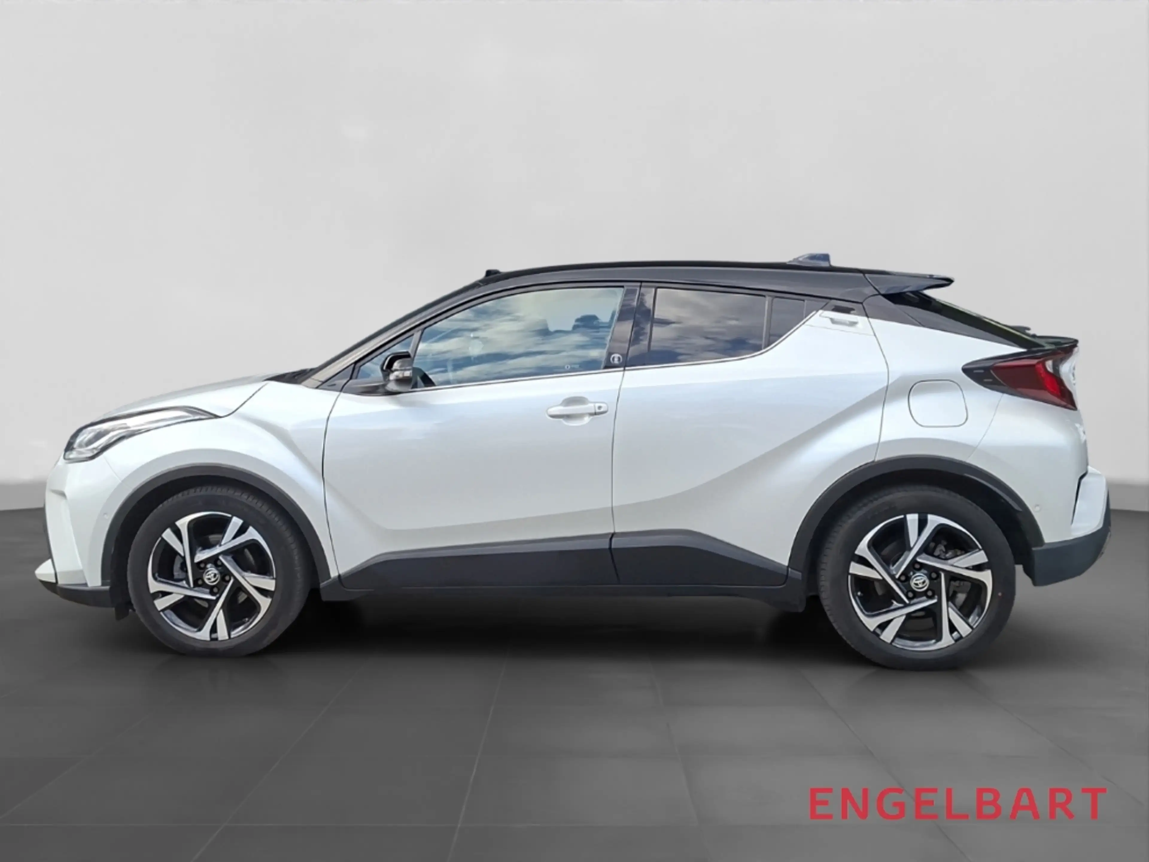 Toyota C-HR 2.0 Hybrid Team D NAVI Tempomat SHZ — photo 2