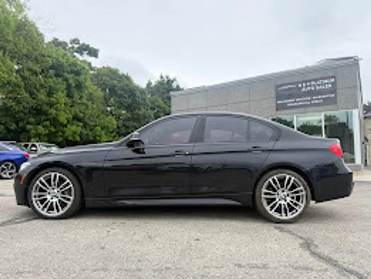 BMW 3 Series photo BMW 3 Series