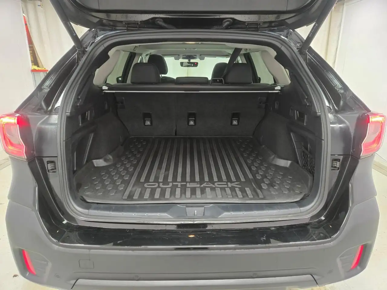 Subaru OUTBACK снимка Subaru OUTBACK