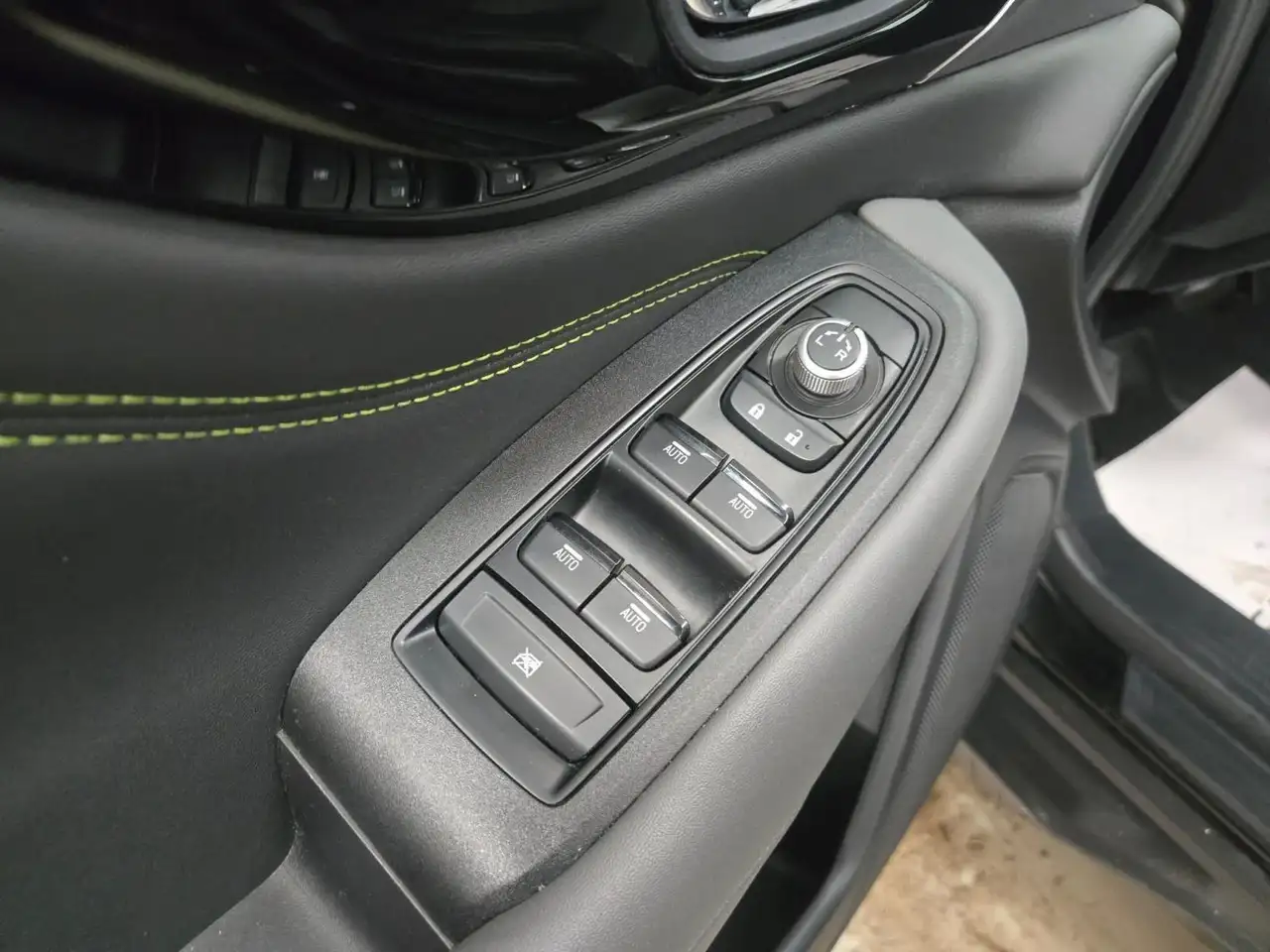 Subaru OUTBACK снимка Subaru OUTBACK