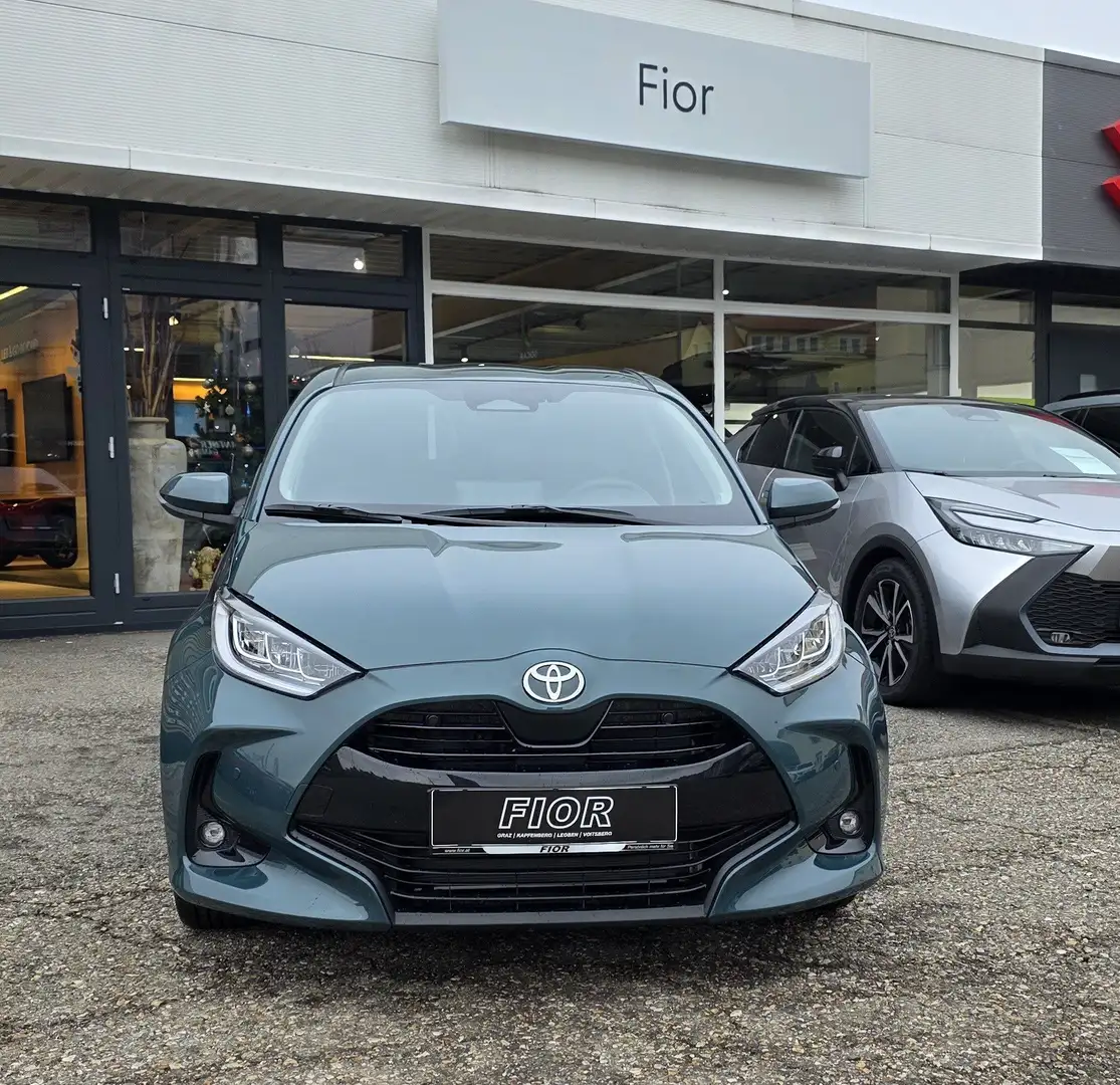 Toyota Yaris Active Drive Hybrid Groen - 2