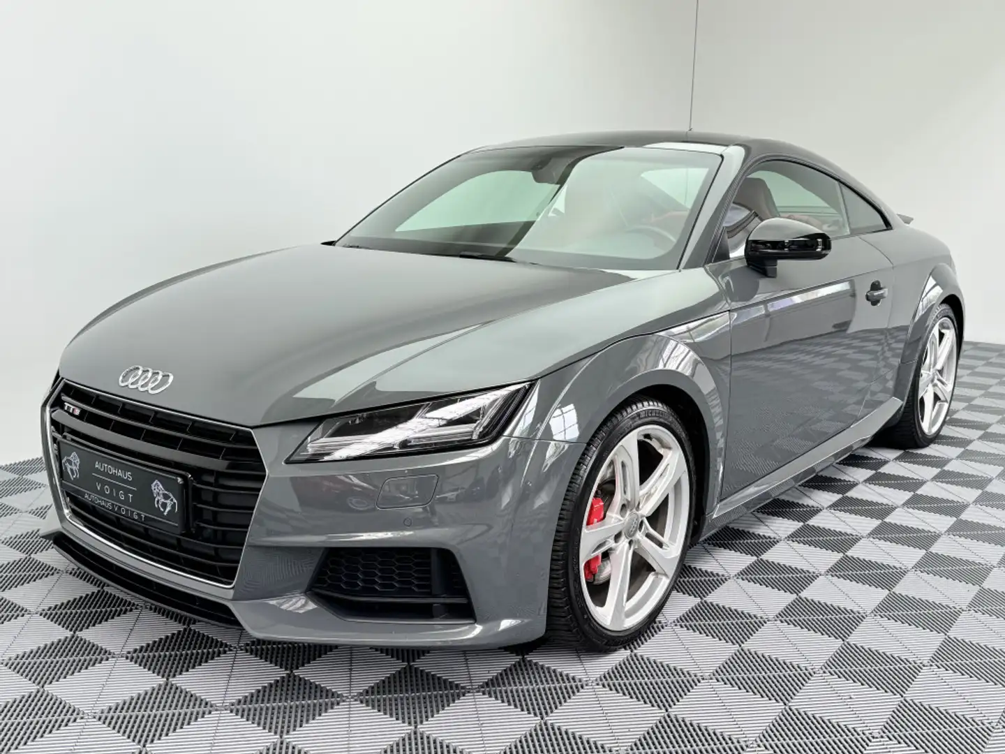 Audi TTS Coupe quattro|Virtual|B&O|LED|Magnetic Ride| Szürke - 2