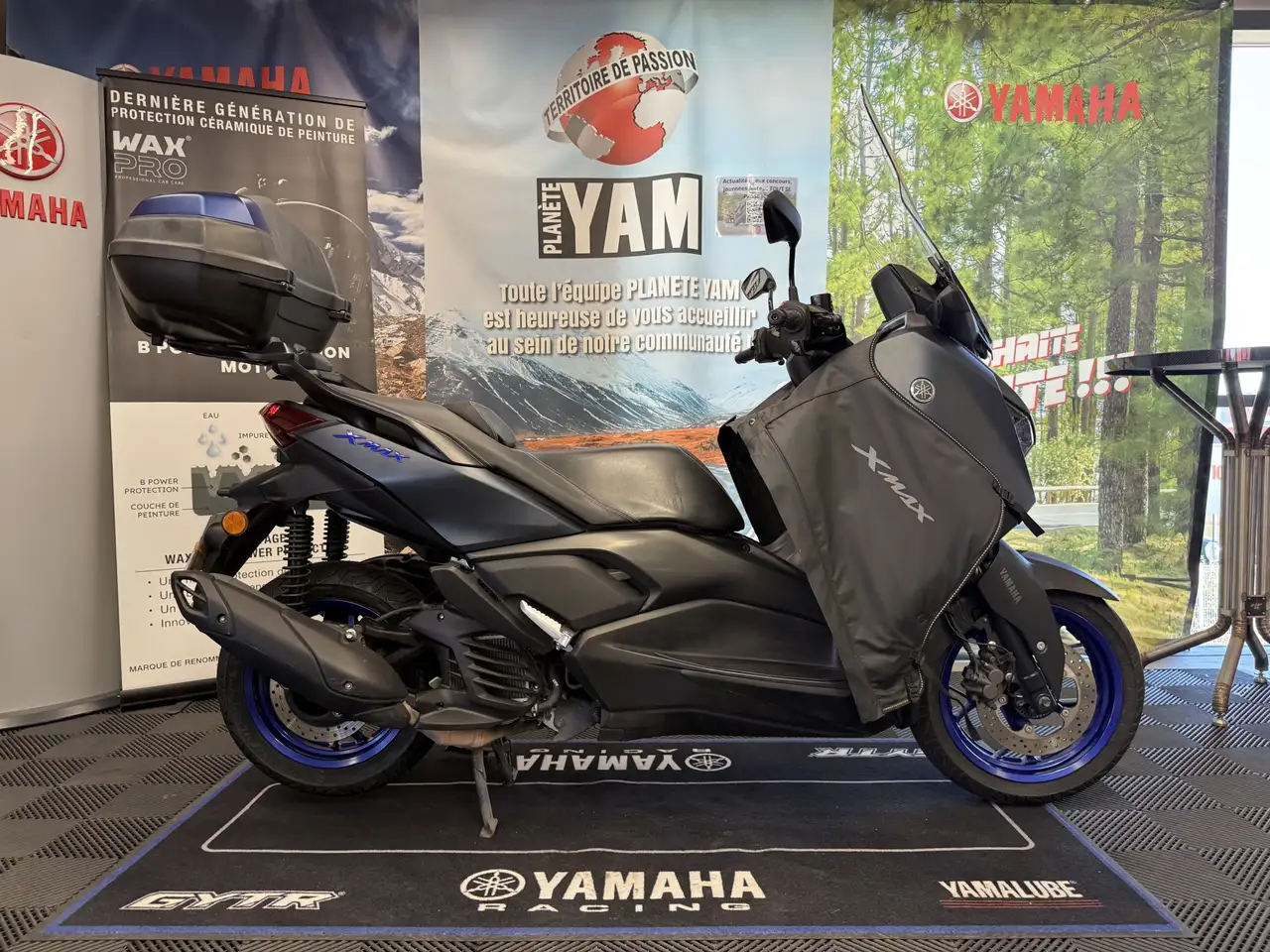 Yamaha X-Max 125