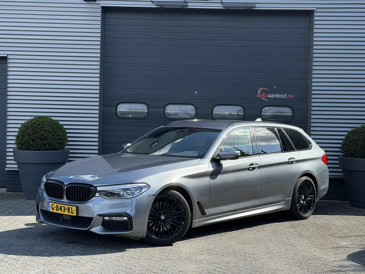 BMW 530