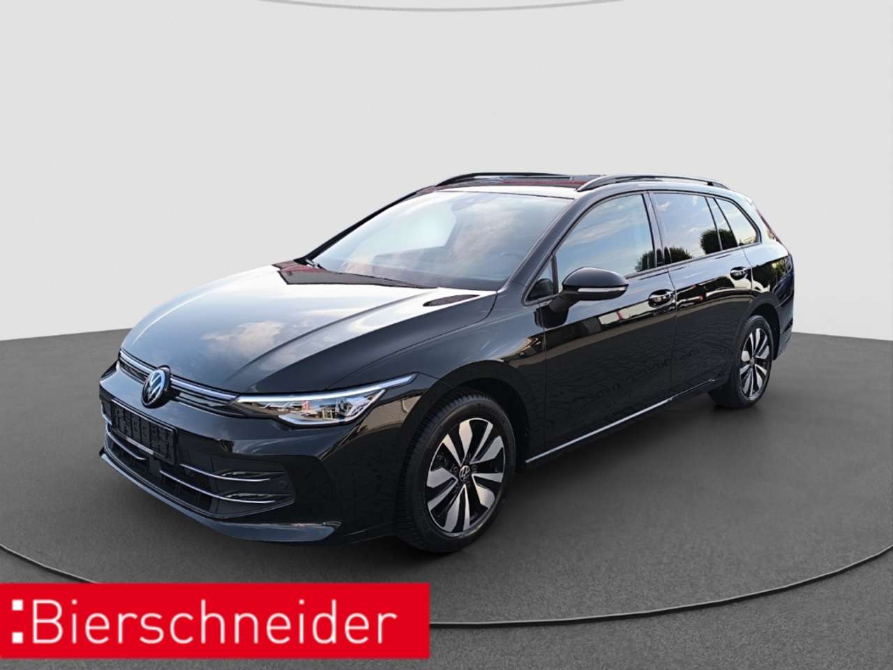 Volkswagen Golf Variant 2024 — 8 1.5 TSI Life AHK LED NAVI PDC
