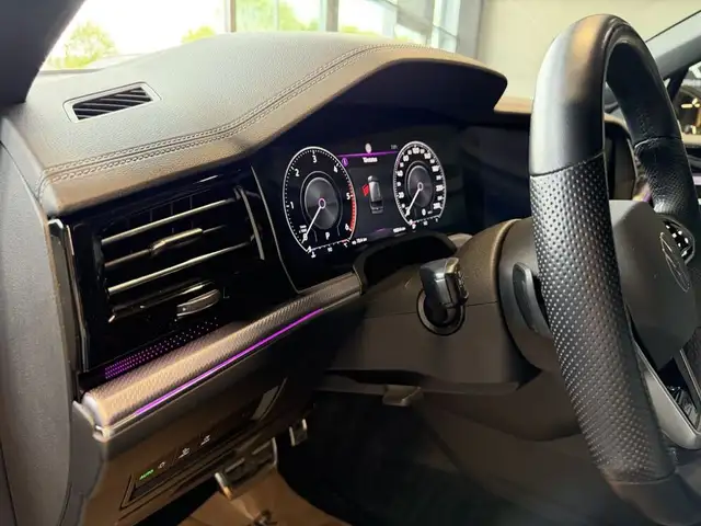 Volkswagen Touareg R-Line 4Motion Ansicht 21