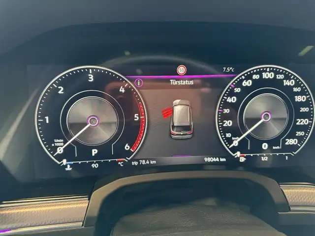 Volkswagen Touareg R-Line 4Motion Ansicht 25