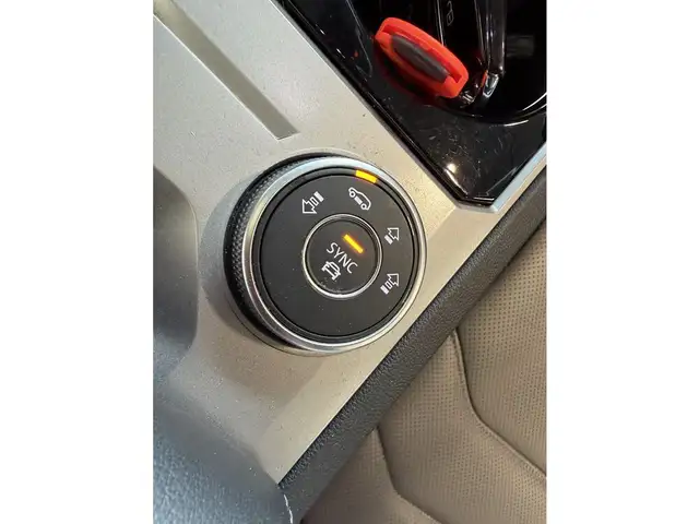 Volkswagen Touareg R-Line 4Motion Ansicht 33