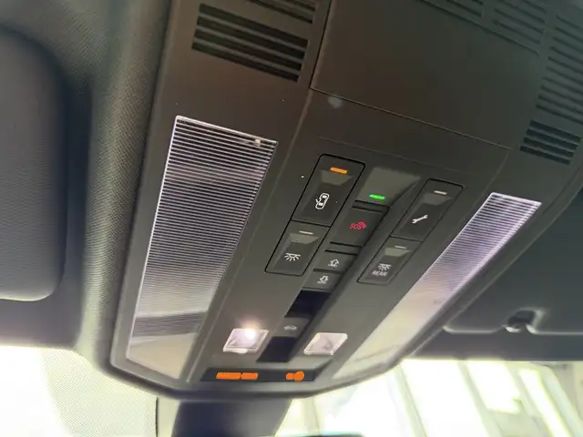 Volkswagen Touareg R-Line 4Motion Ansicht 32