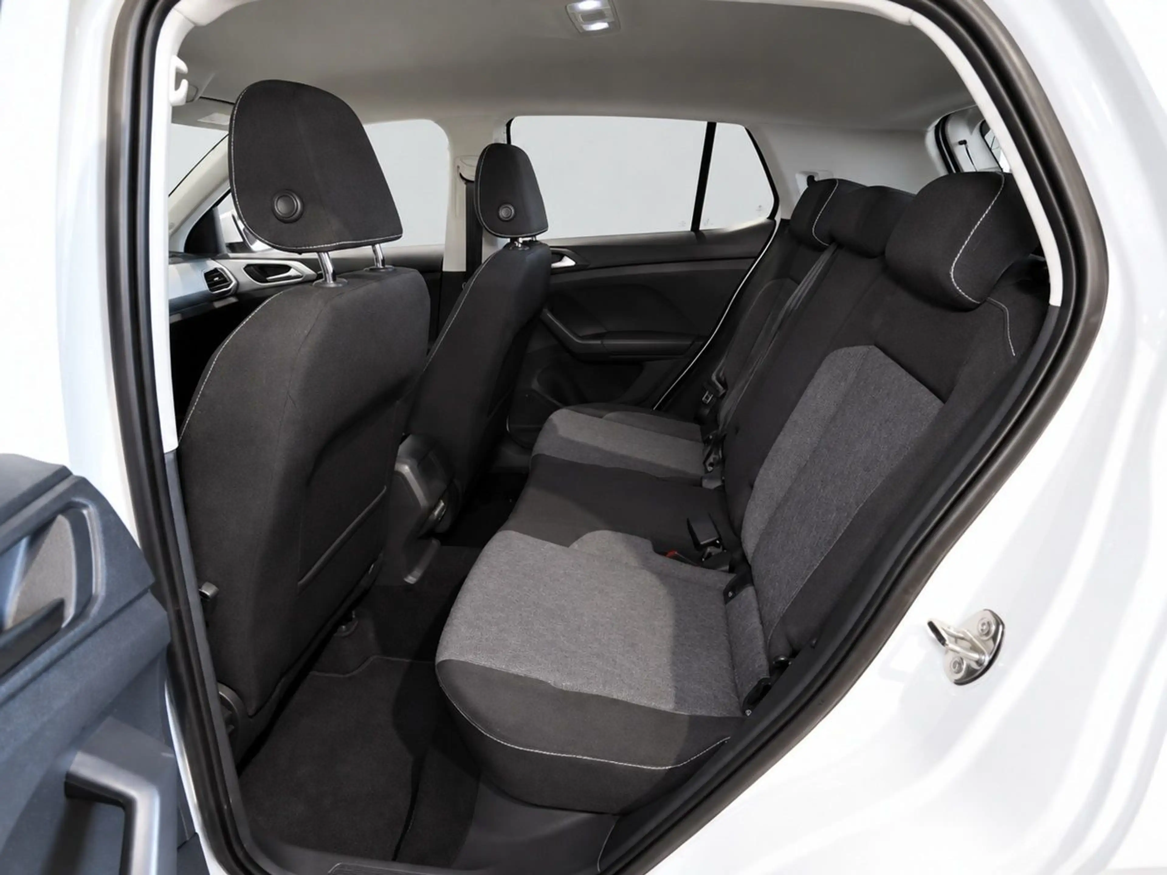 Volkswagen T-Cross 1.0 TSI Move Navi Kamera Sitzheizung — photo 11