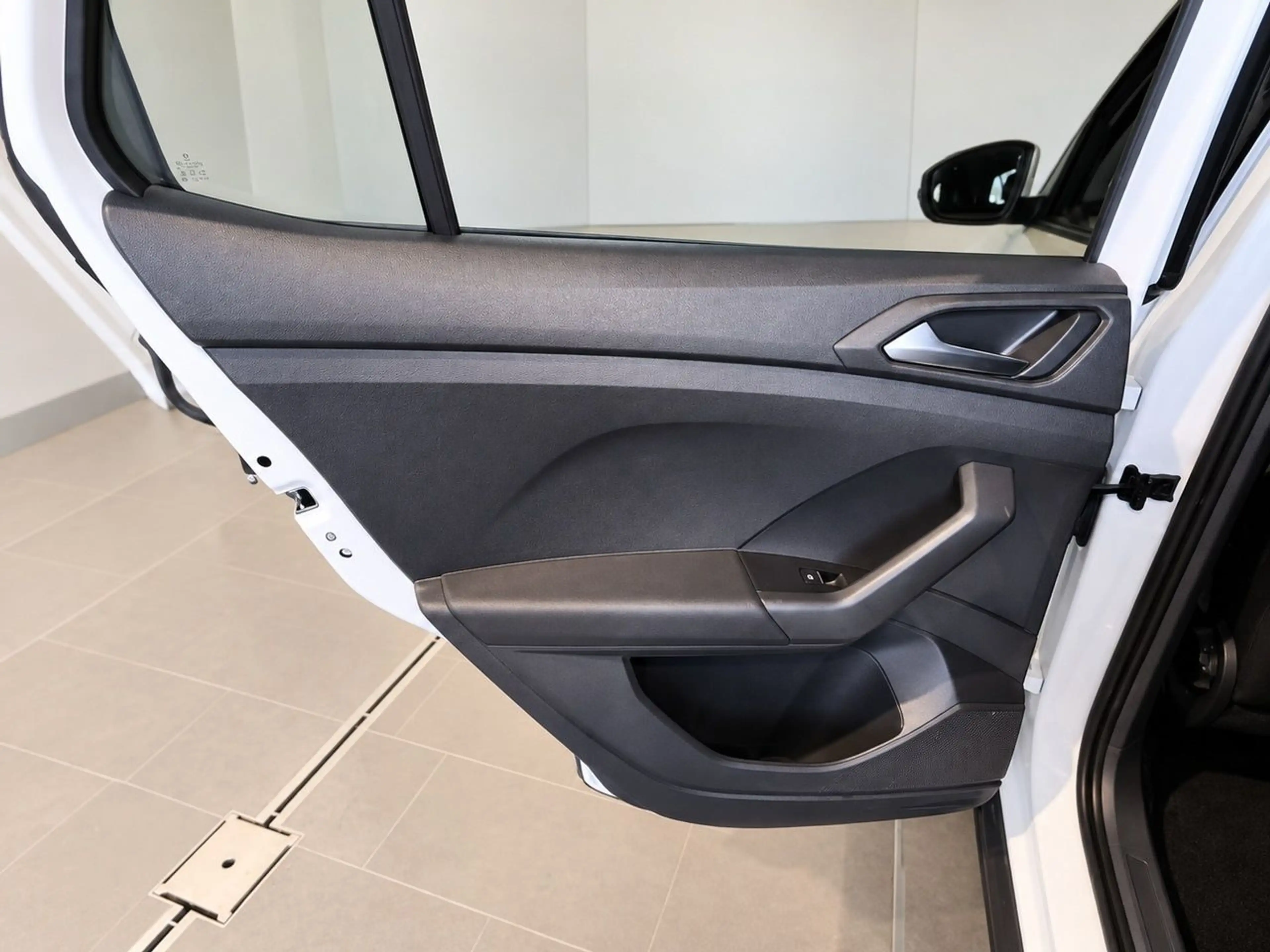 Volkswagen T-Cross 1.0 TSI Move Navi Kamera Sitzheizung — photo 15