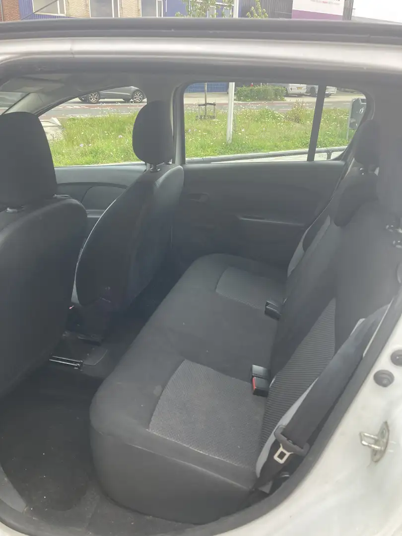 Dacia Sandero 1.2 16V Wit - 1