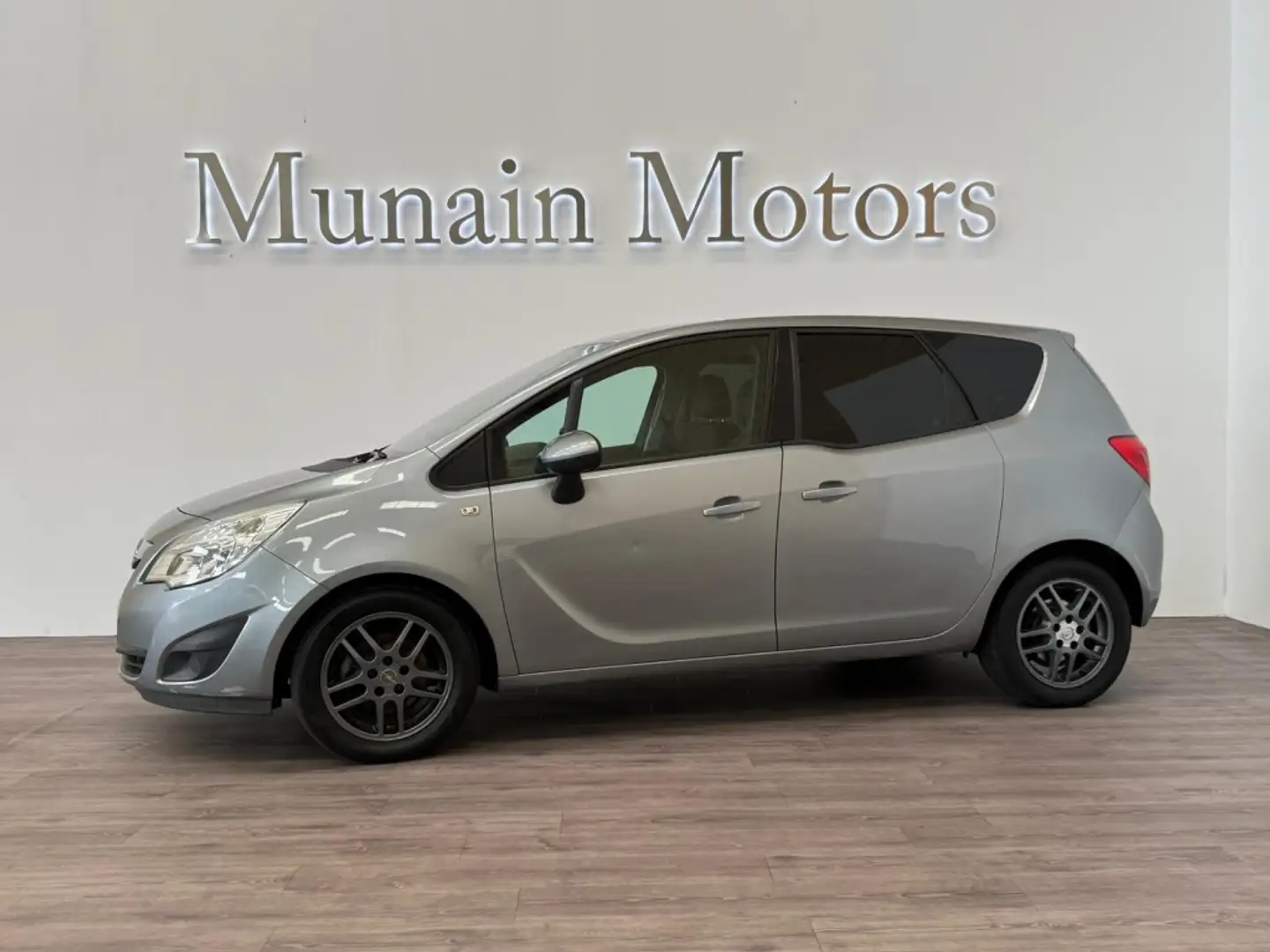 Opel Meriva 1.7CDTi Excellence S&S 110 Grijs - 1