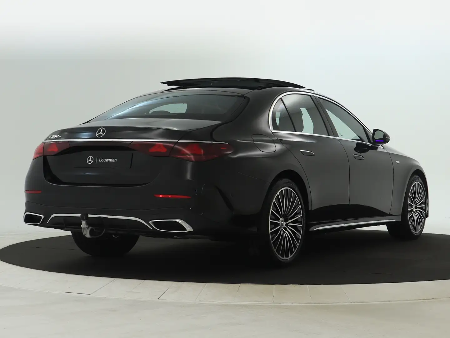 Mercedes-Benz E 300 300e Sport Edition | Nappa zwart leder | Trekhaak Noir - 2