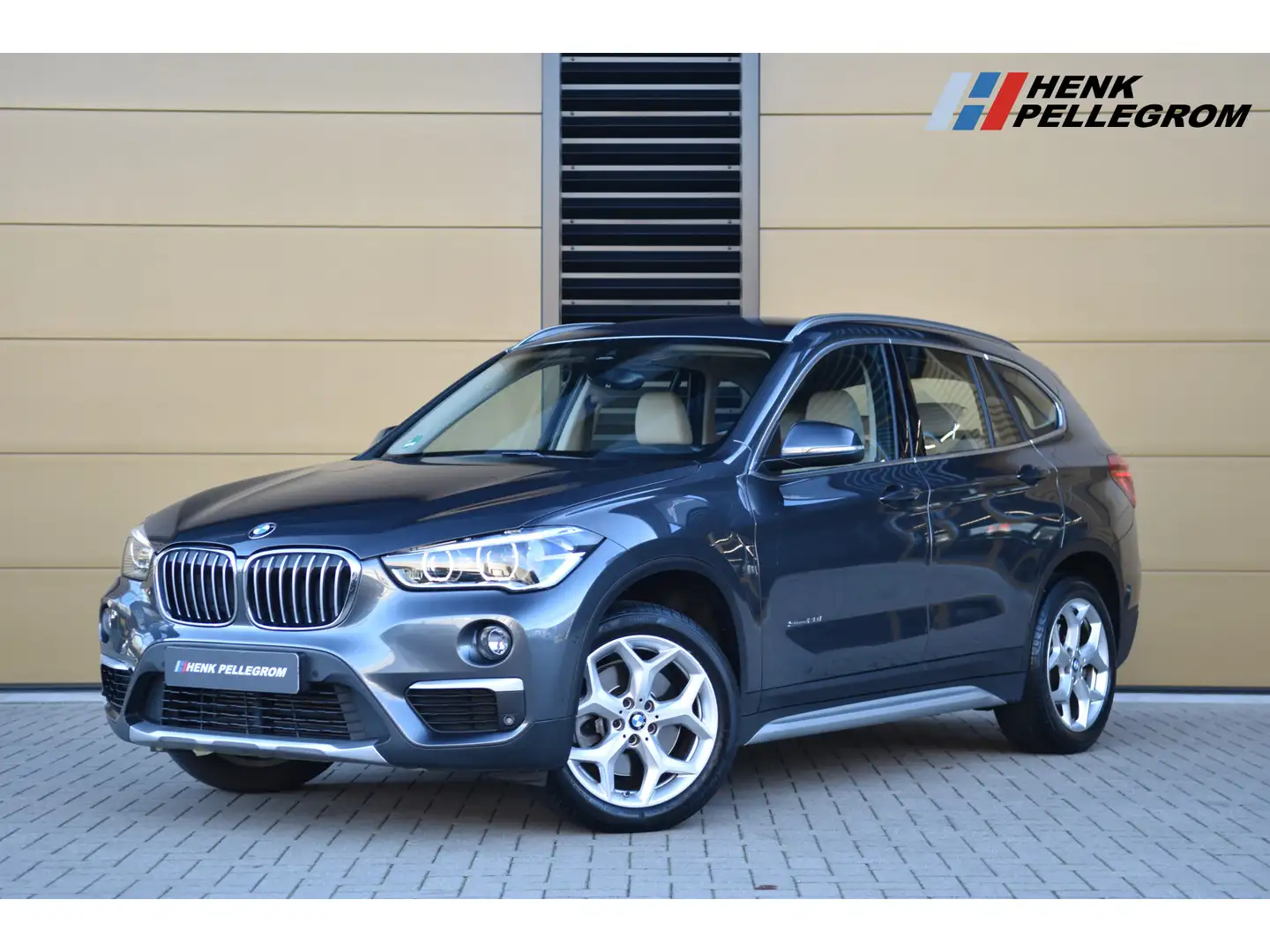 BMW X1 sDrive20i Centennial Executive * Sportstoelen * LE Gris - 1