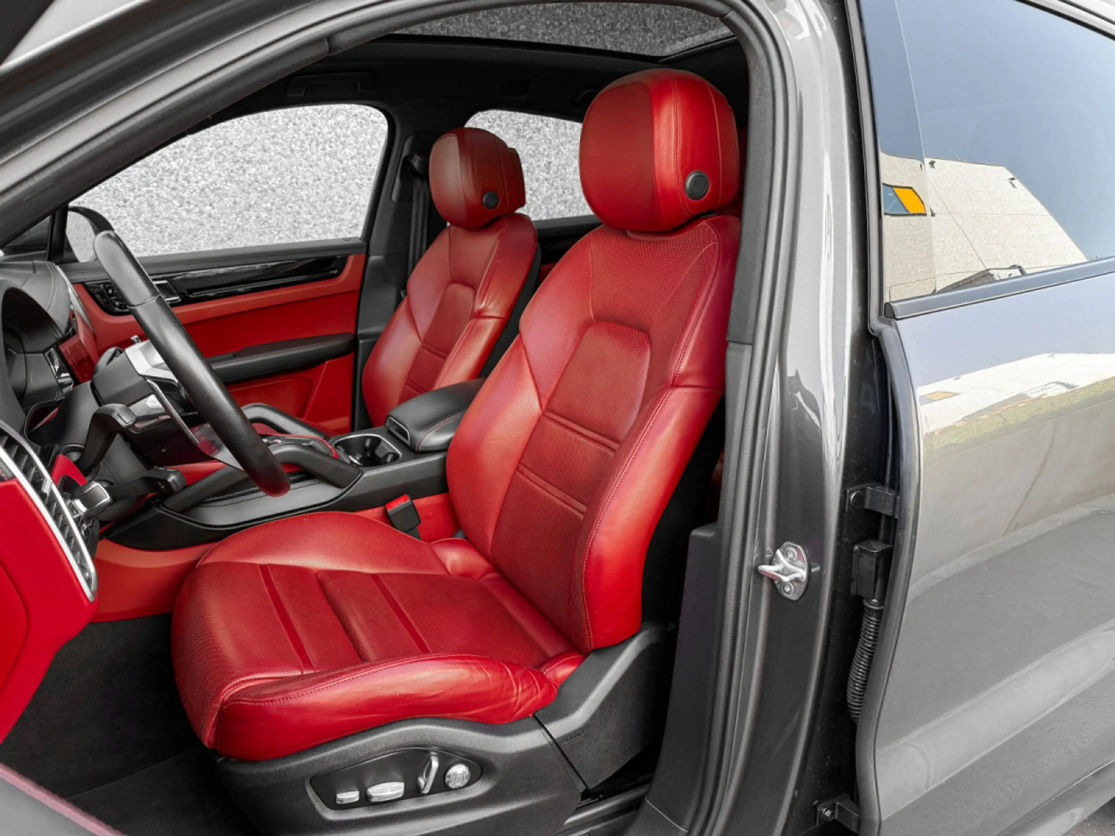 Porsche Cayenne Coupe E-Hybrid/Panorama/22/MALUS PAYE — photo 4