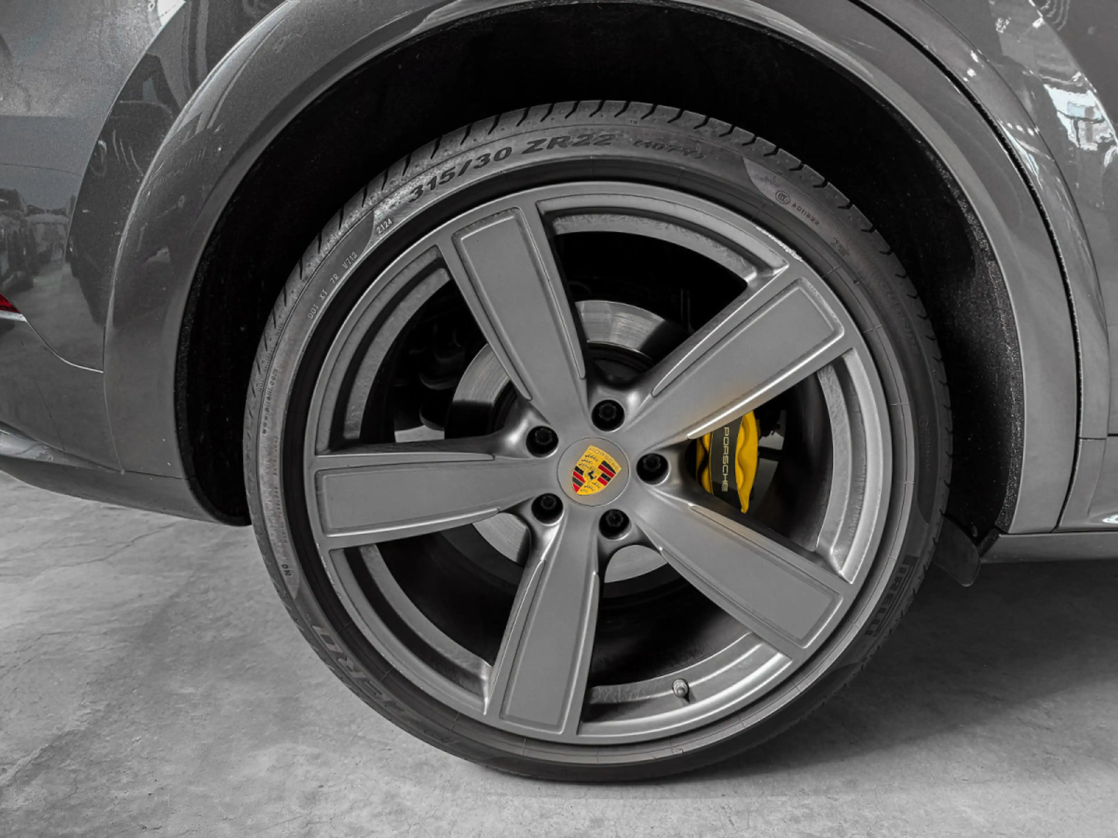 Porsche Cayenne Coupe E-Hybrid/Panorama/22/MALUS PAYE — photo 15