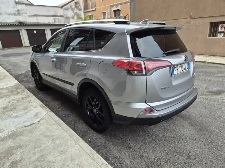 Toyota RAV4 RAV 4 2.5 4x4 Hybrid Style Selection — foto 2
