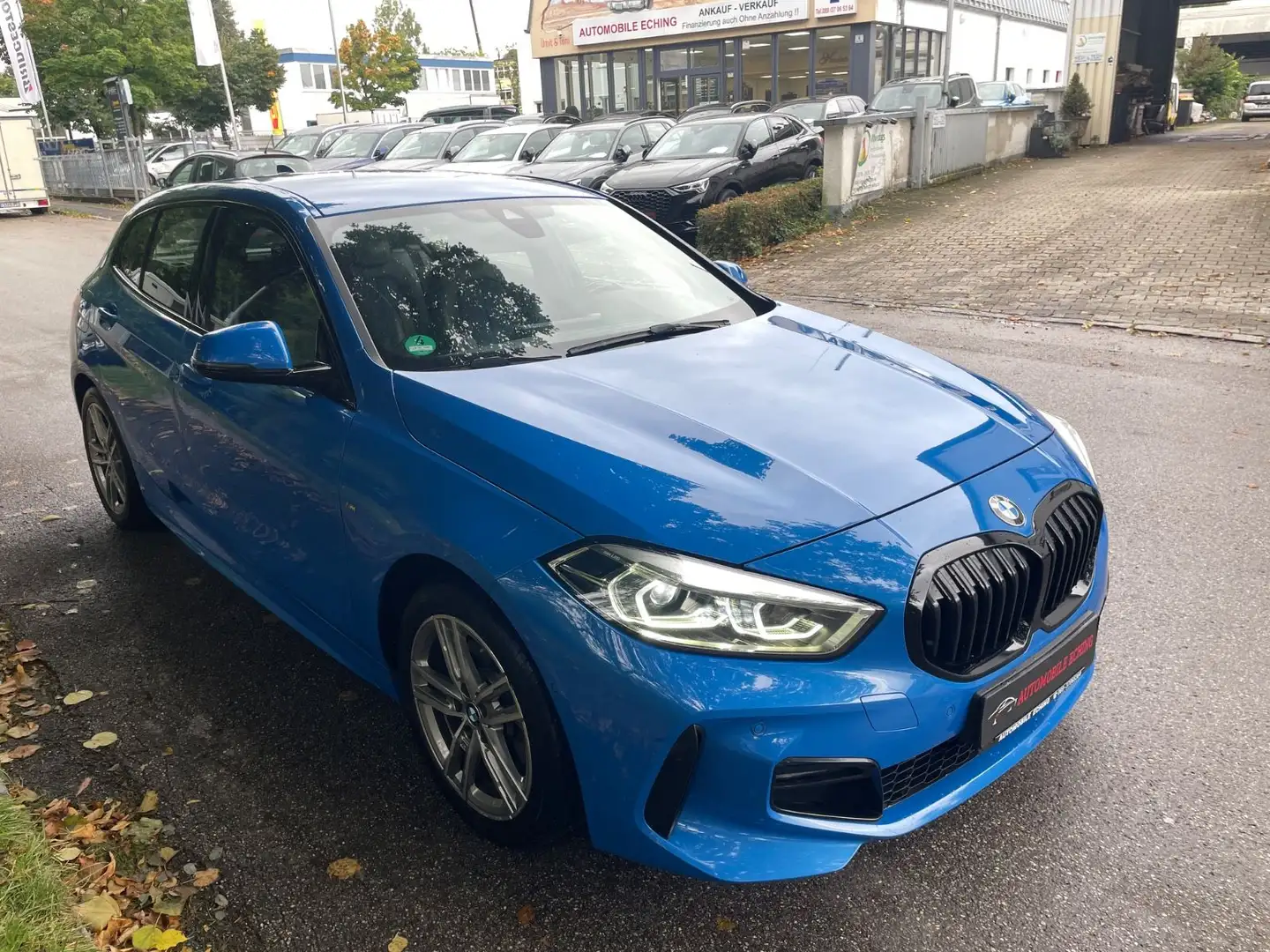 BMW 118 i M Sport*Nav*Live*Kam*LED*Shadow* Blau - 2