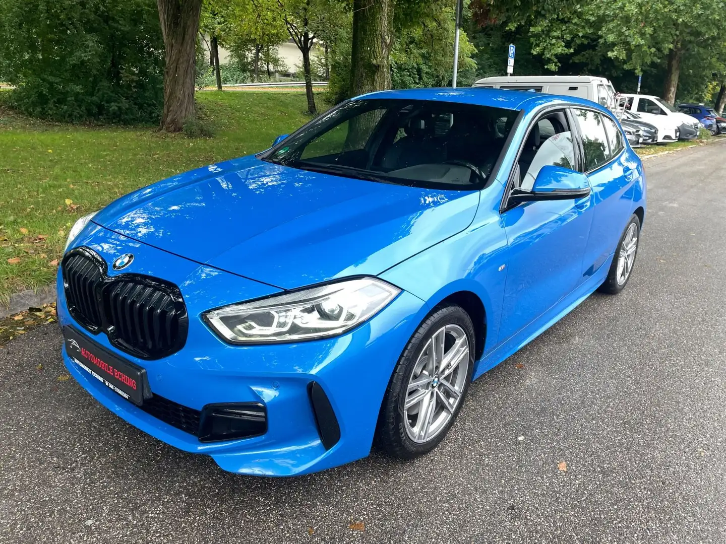 BMW 118 i M Sport*Nav*Live*Kam*LED*Shadow* Blau - 1