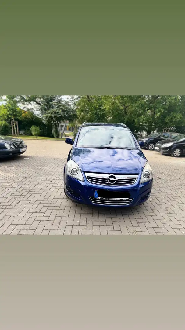 Opel Zafira Innovation Blau - 2