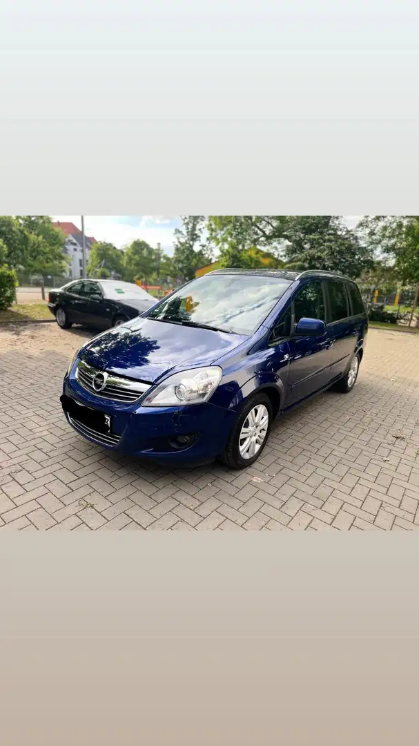 Opel Zafira Innovation Blau - 1