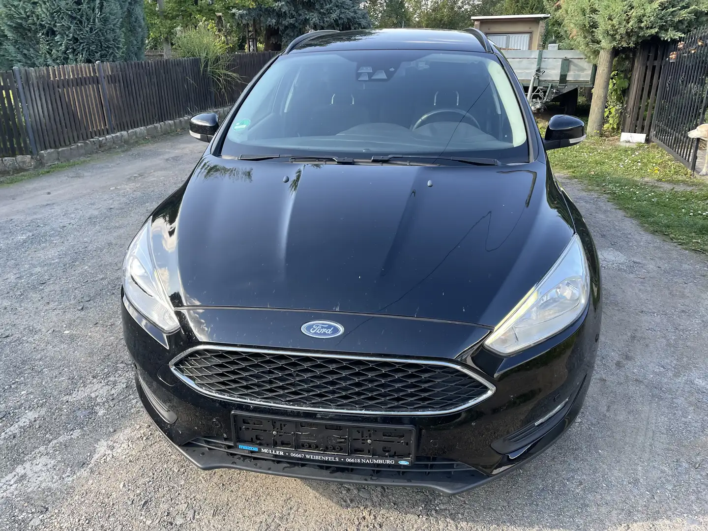 Ford Focus Focus Turnier1.0 EcoBoost Start-Stop Aut. Titanium Schwarz - 2
