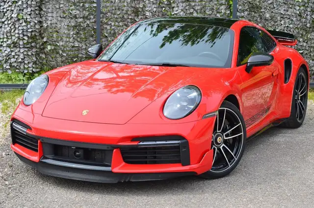 Porsche 911 Turbo S Voll Voll/ Sport Desing/Akrapovic