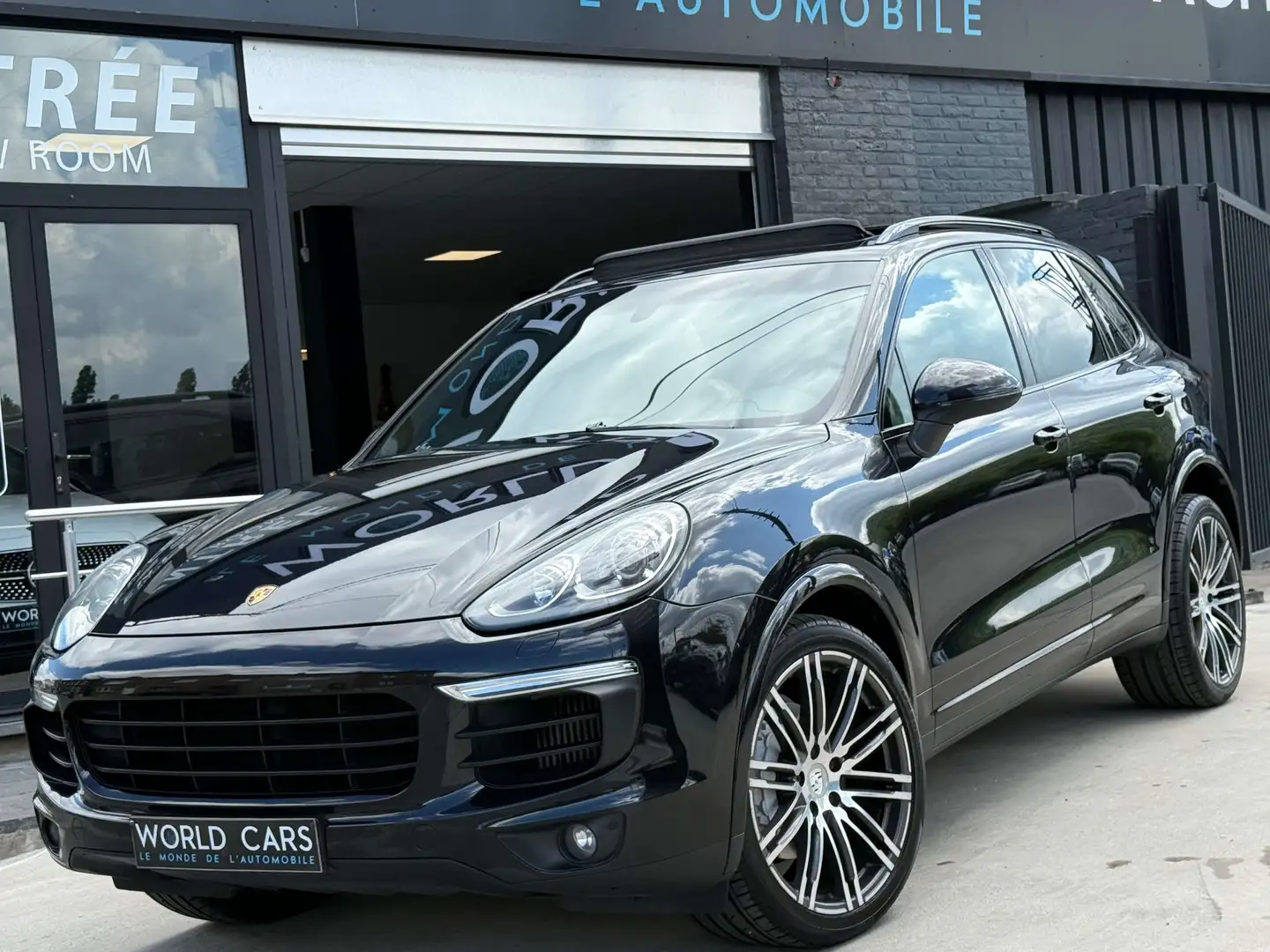 Porsche Cayenne 3.0 TD V6 Platinum Edition S JA\u002721 /TOIT PANO Noir - 1