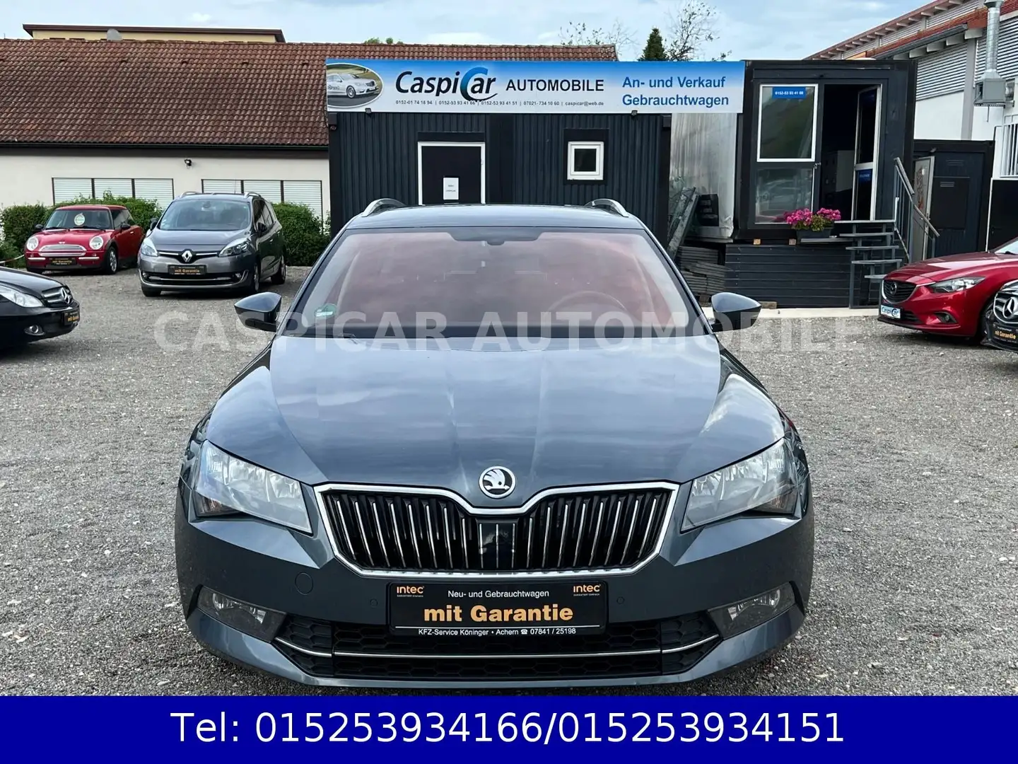 Skoda Superb Combi Ambition Grau - 2