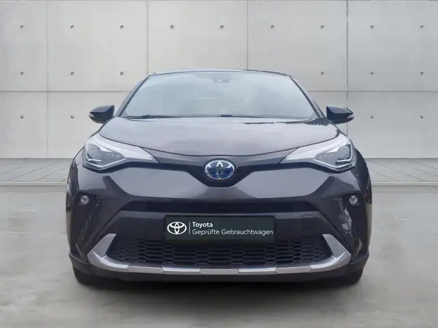 Toyota C-HR view 6