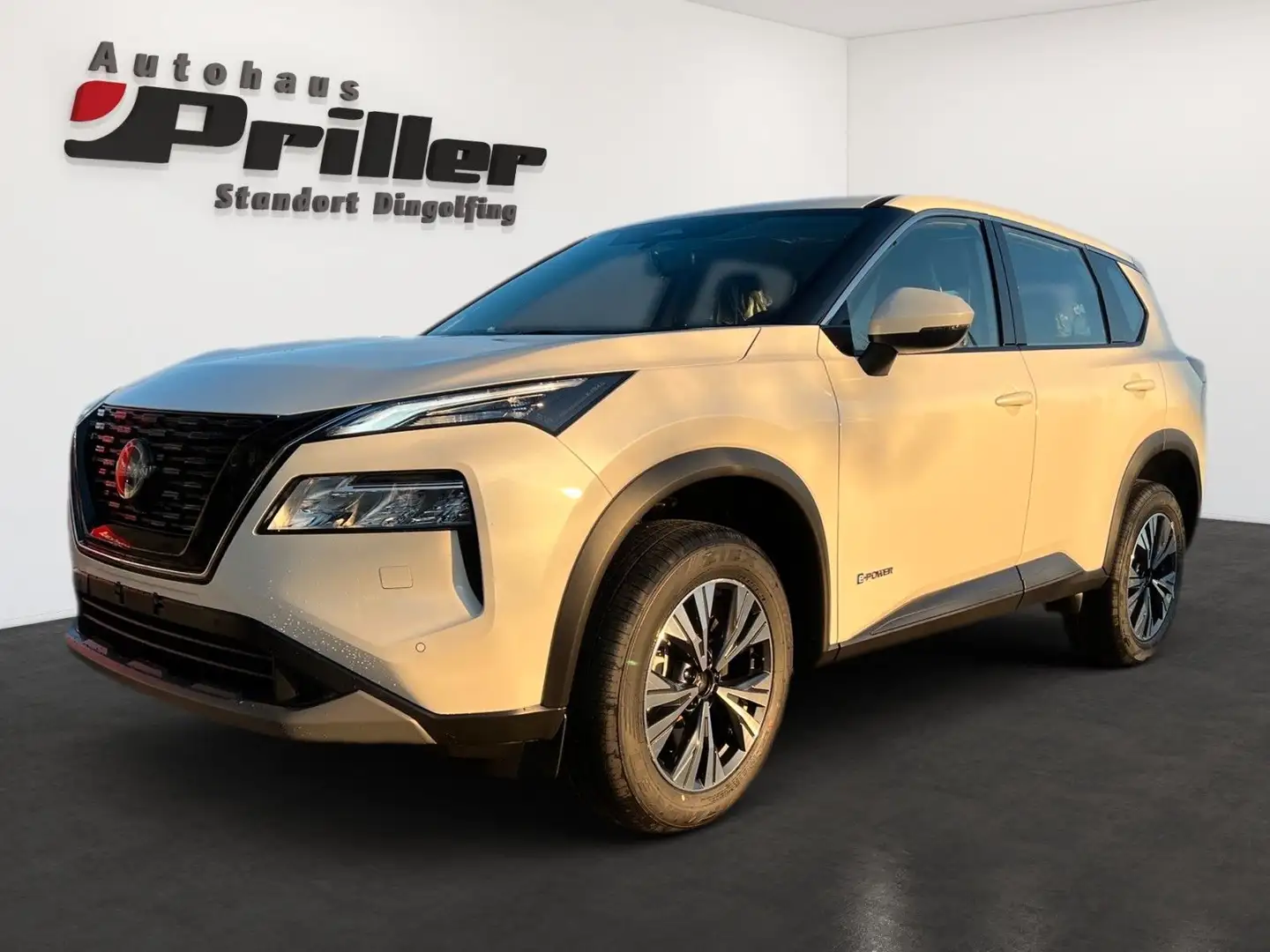 Nissan X-Trail 1.5 VC-T e-Power ACENTA/SHZ/DAB/LED Fehér - 1