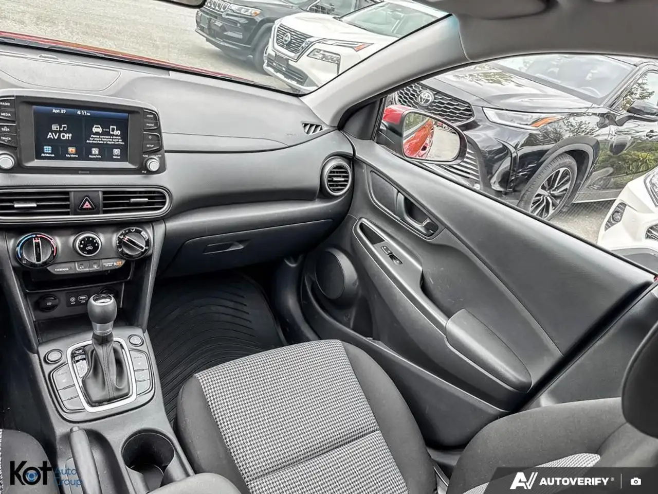 Hyundai KONA снимка Hyundai KONA