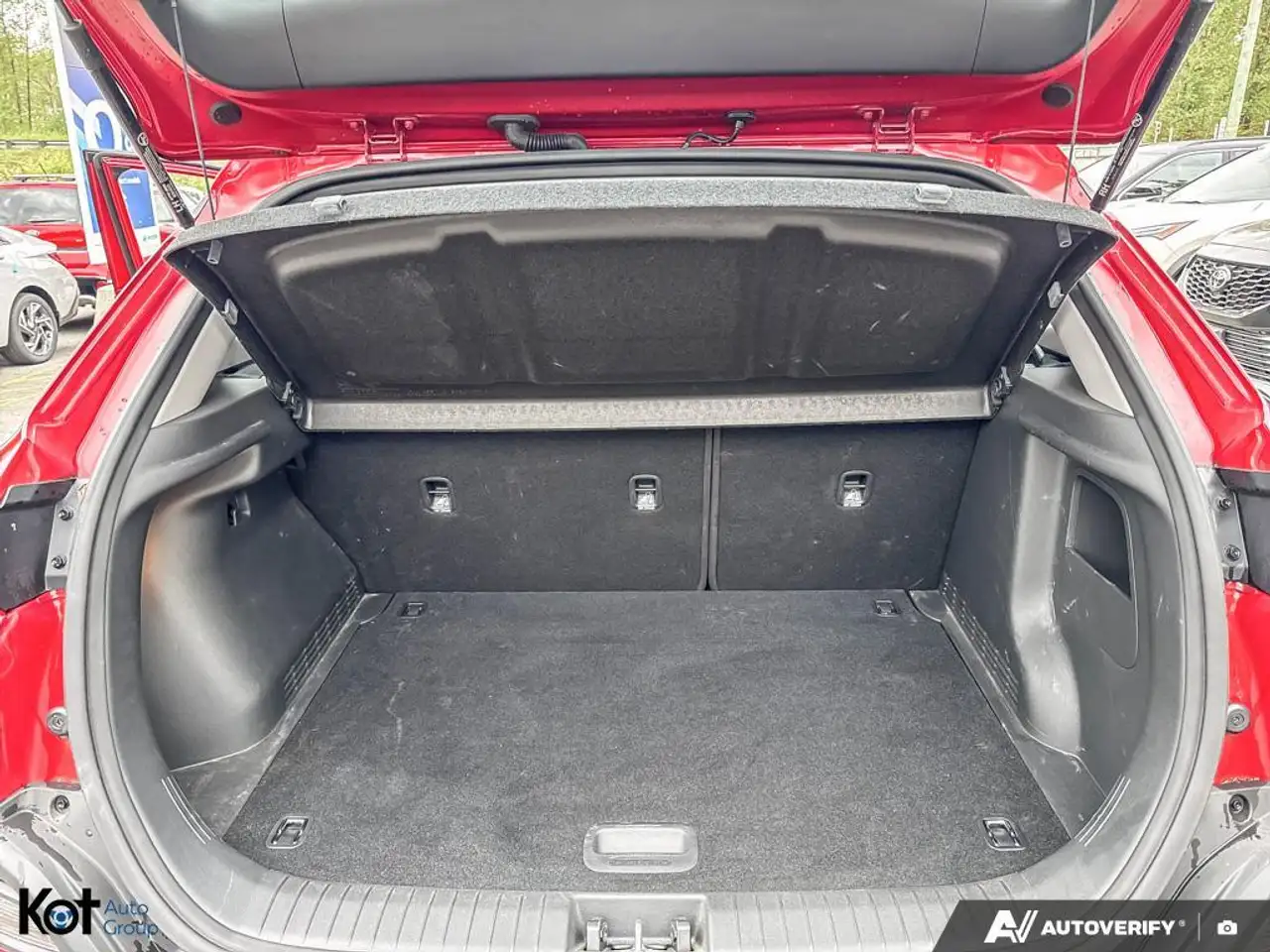 Hyundai KONA снимка Hyundai KONA