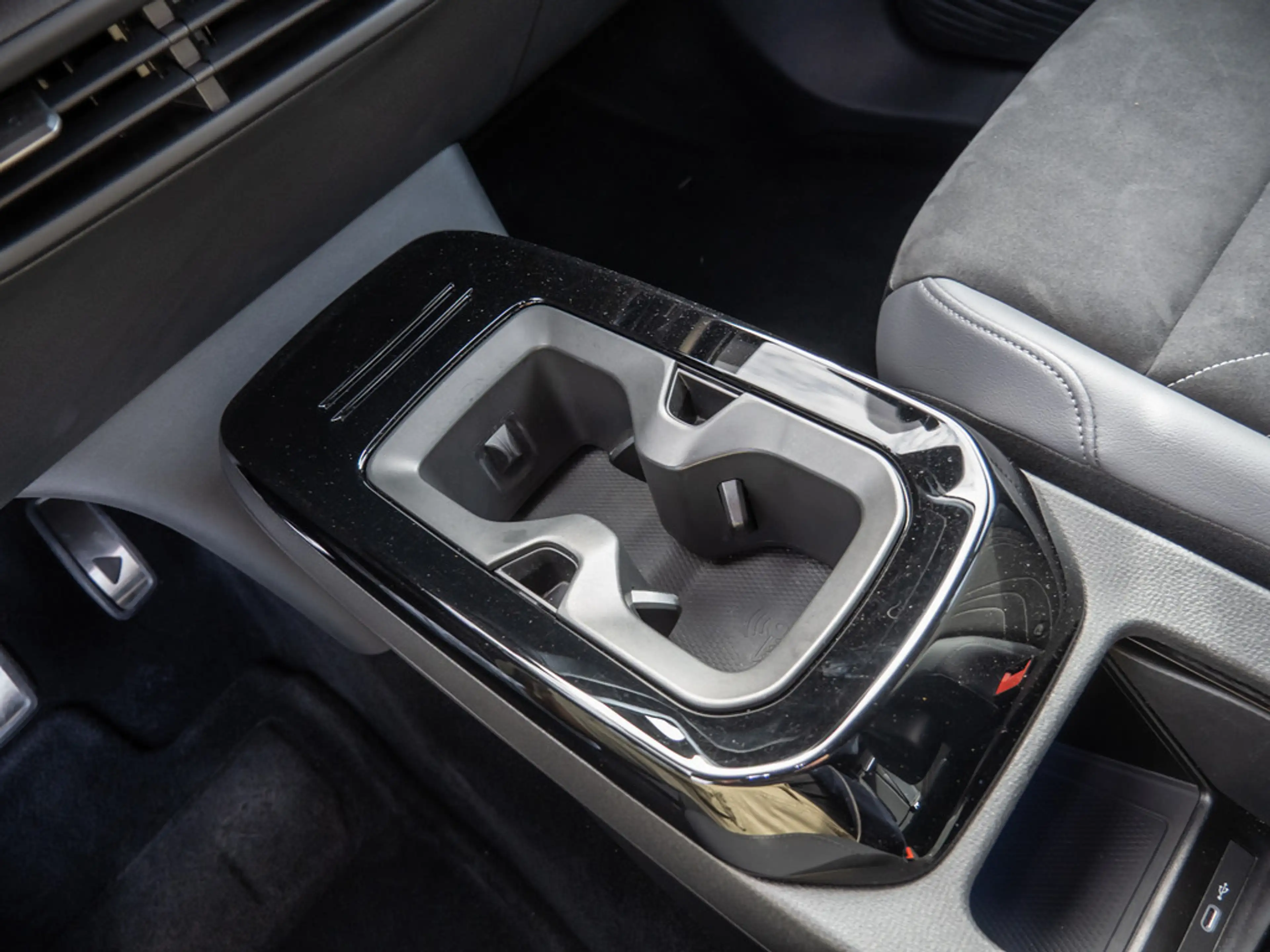 Volkswagen ID.4 Pro Performance SHZ KAMERA AHK ACC LED — photo 12