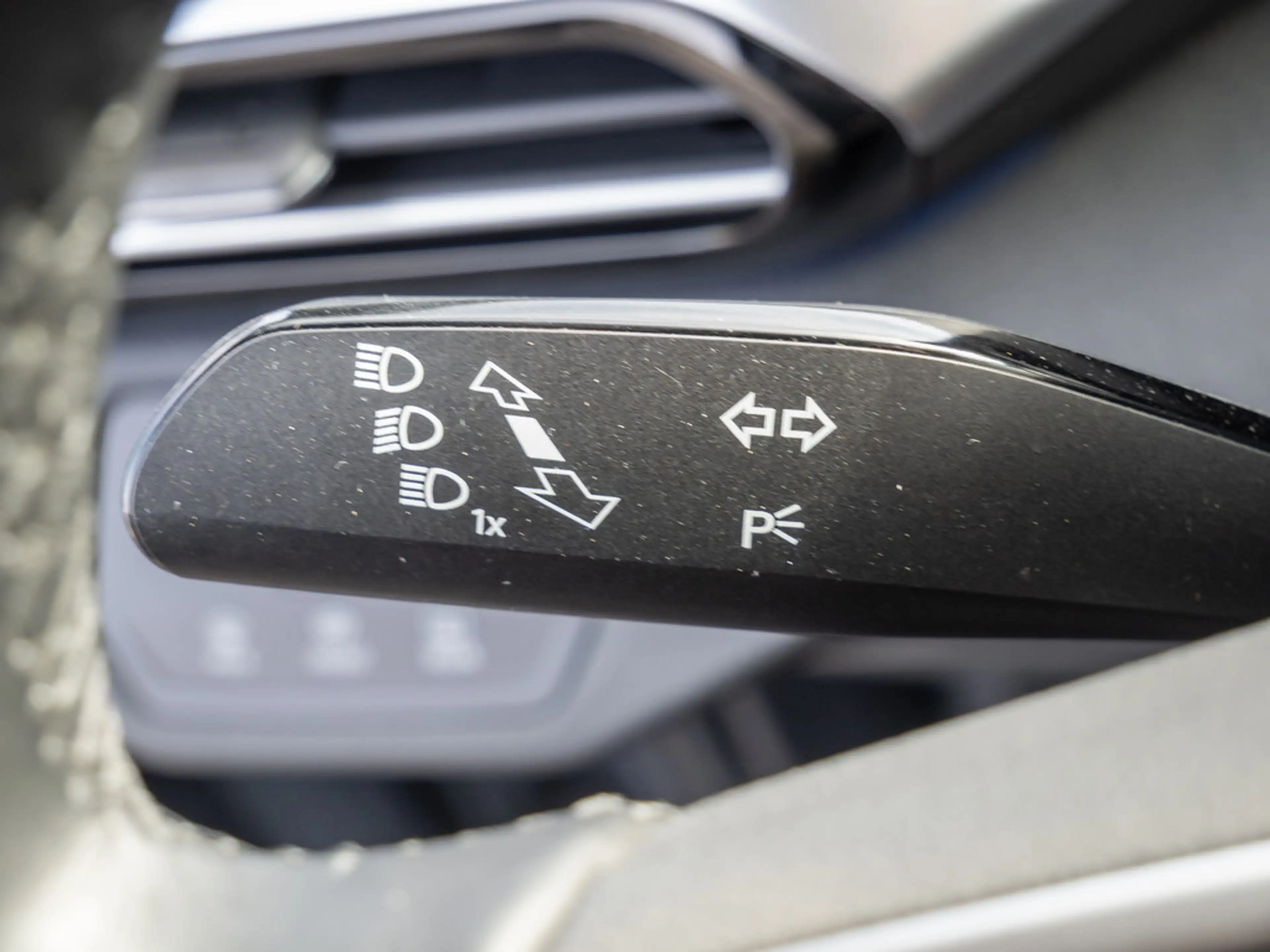 Volkswagen ID.4 Pro Performance SHZ KAMERA AHK ACC LED — photo 15