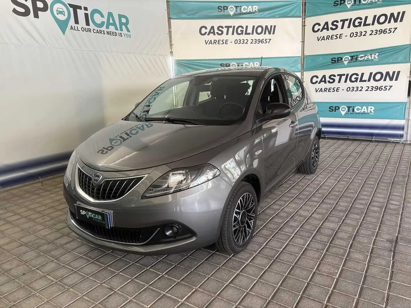 Lancia Ypsilon Platino 1.0 Hybrid 70 cv - usata Gris - 2