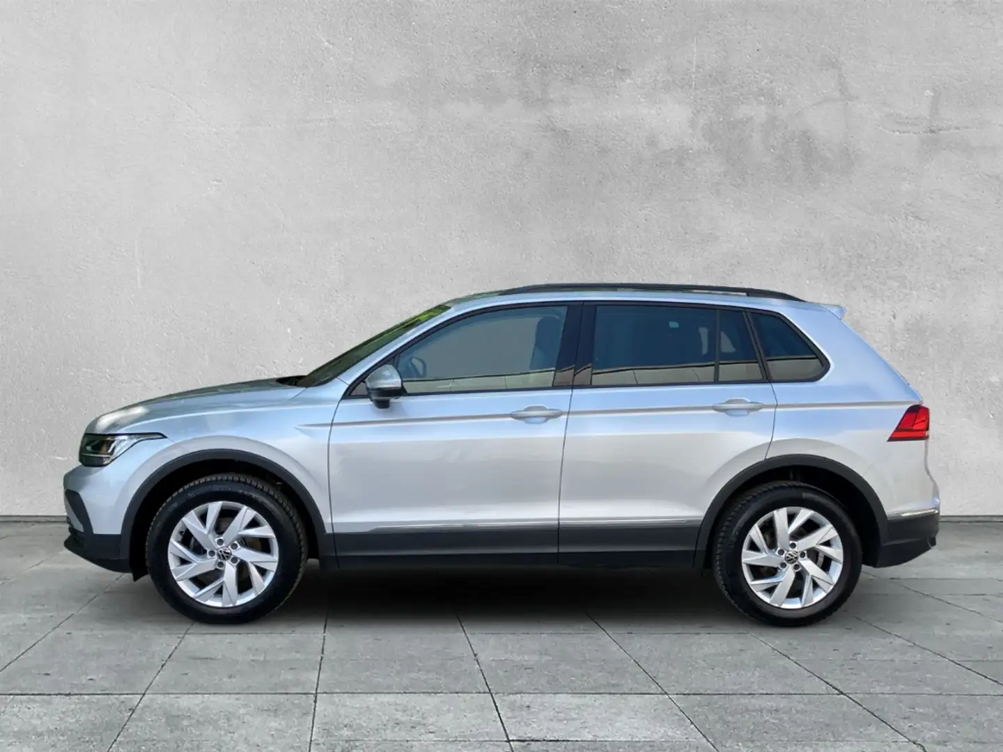 Volkswagen Tiguan Life 2.0 TDI DSG 4Motion LED+NAVI+AHK+SHZ Silber - 2