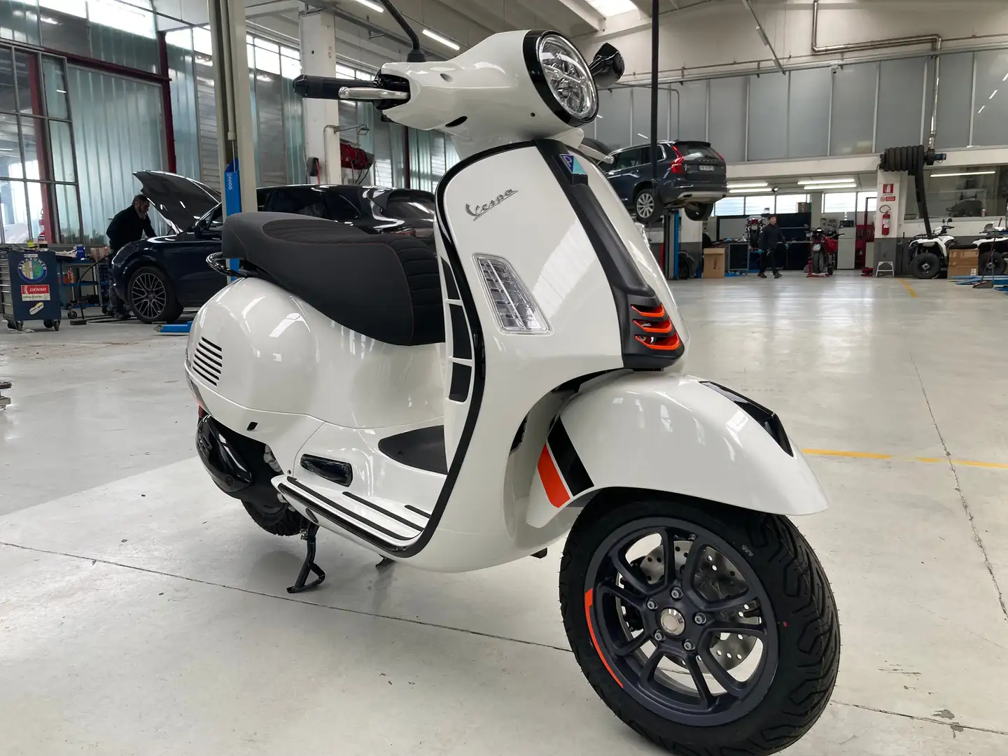 Vespa GTS Super Sport 310 2025 Bianco - 1