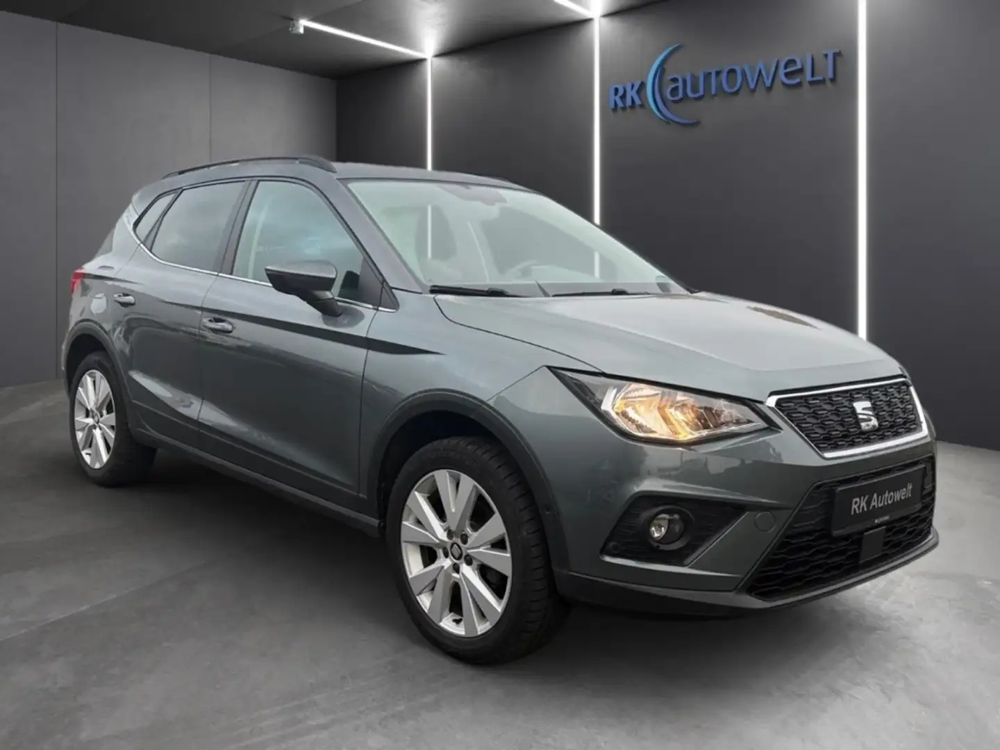 SEAT Arona Style 1.0 TSI ACC DAB SHZ Gris - 2