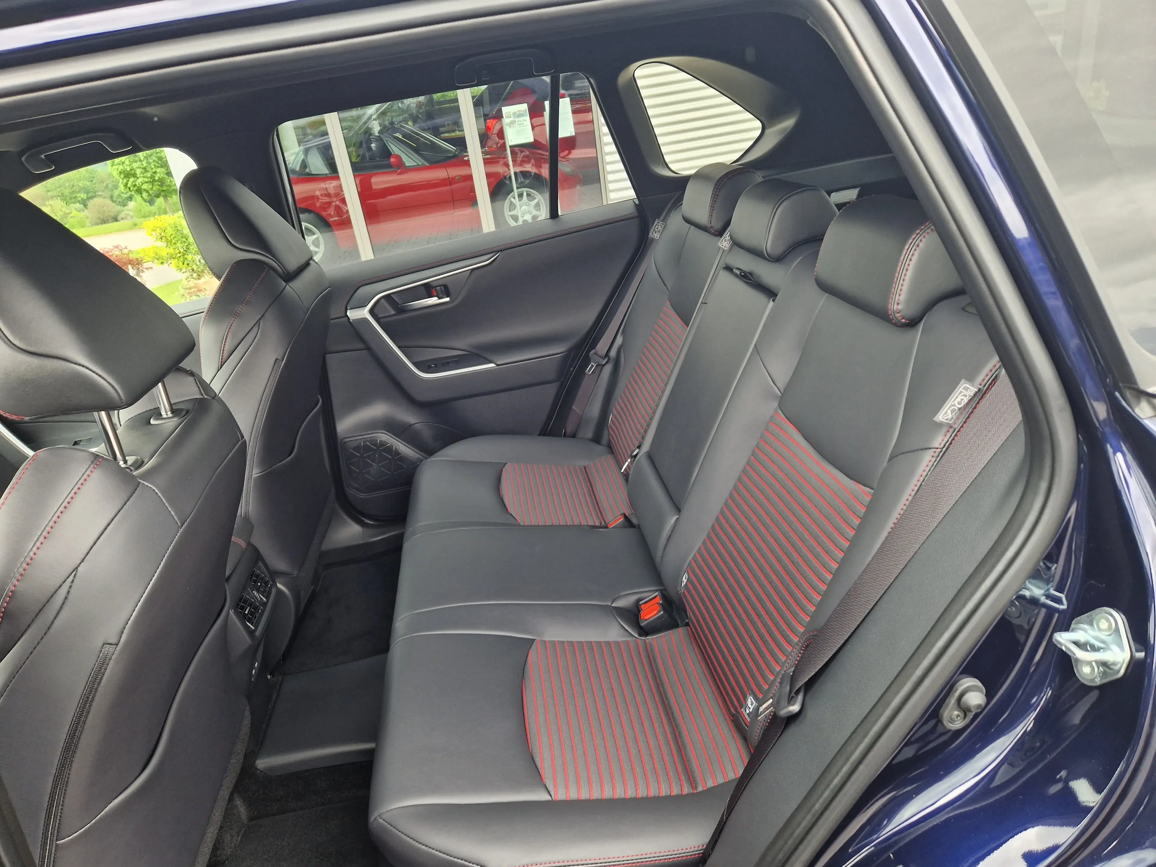 Suzuki Across Across PLUG-IN HYBRID AHK — photo 10