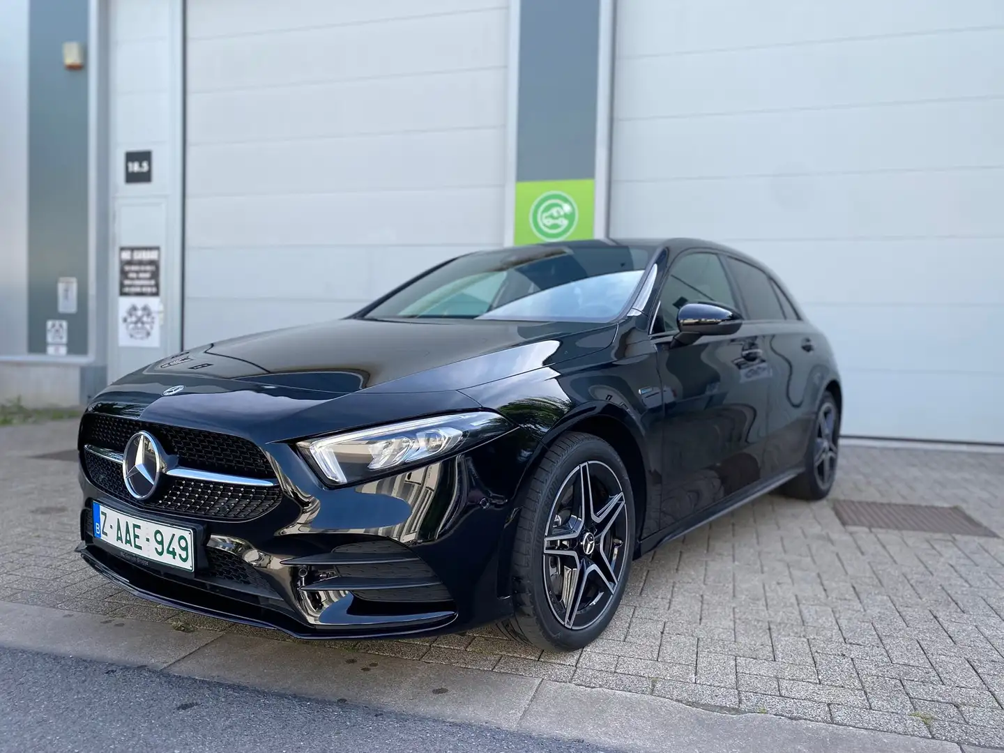 Mercedes-Benz A 250 AMG | Night | LED | Navi | Alcantara | LED | APP Noir - 1