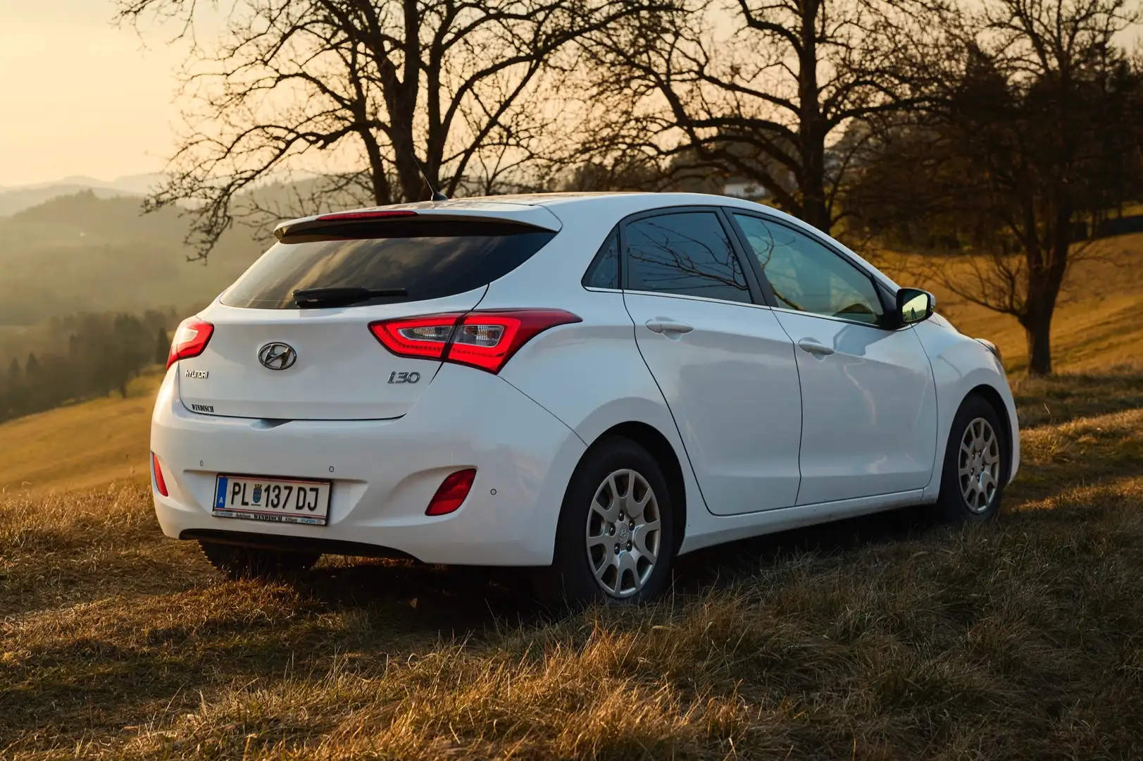 Hyundai i30 1,6 CRDi Start/Stopp Comfort Fehér - 2