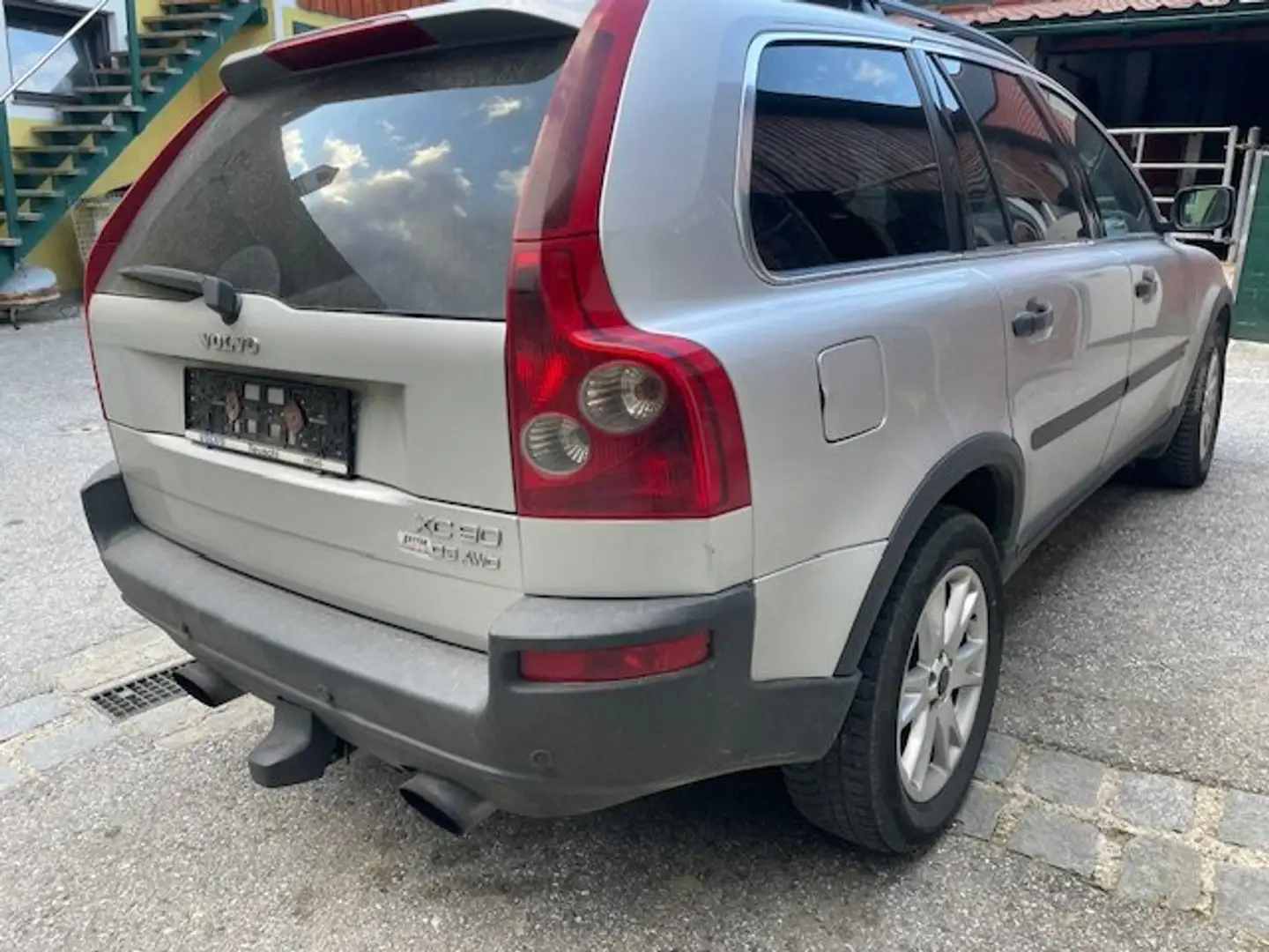 Volvo XC90 XC90 D5 Geartronic AWD Stříbrná - 1